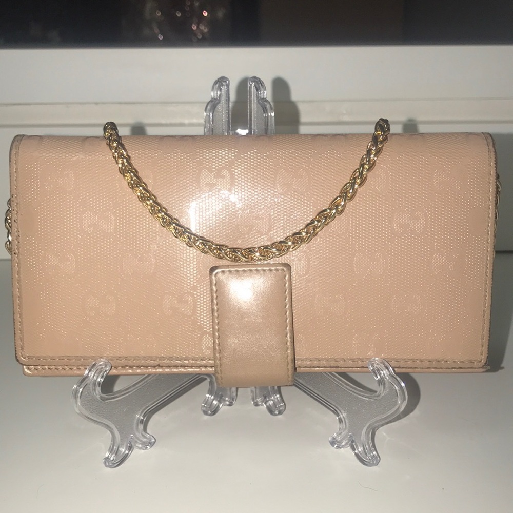GUCCI BLUSH MONOGRAM WALLET WITH CHAIN